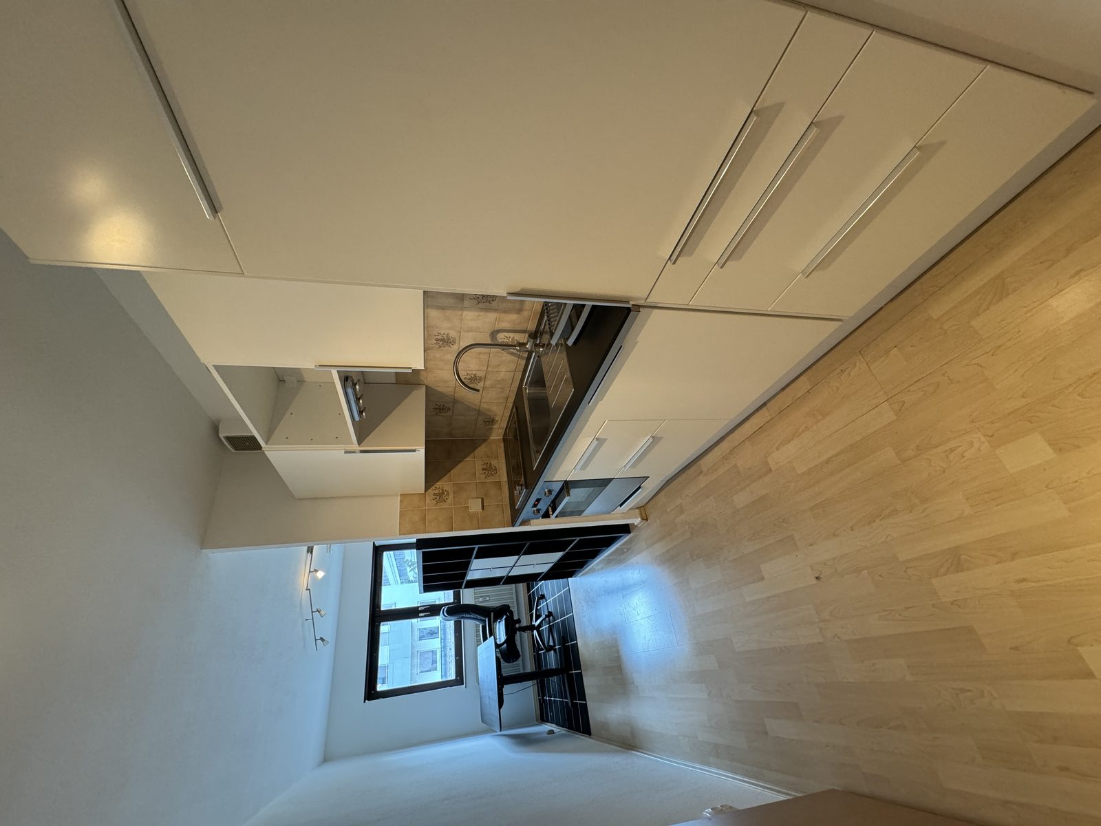 Möbliertes 1-Zimmer-Apartment Bild 3